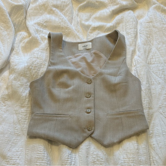 Aritzia Tops Aritzia Desire Vest Poshmark